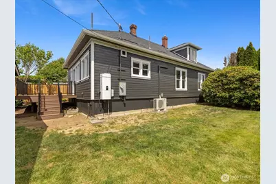 1218 E Marine View Drive, Everett, WA 98201 - Photo 32