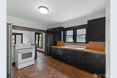 1218 E Marine View Drive, Everett, WA 98201 - Photo 16