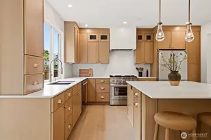 6130 Bayview Dr, Mukilteo, WA 98275 - Photo 18