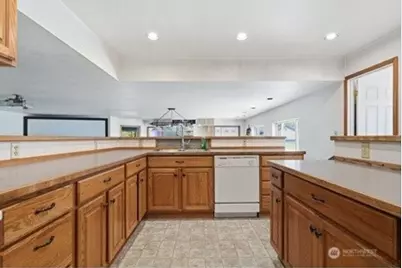310 E 3rd Avenue, Kennewick, WA 99336 - Photo 10