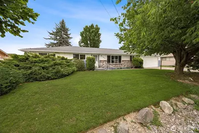 1005 17th Street NW, Puyallup, WA 98371 - Photo 1