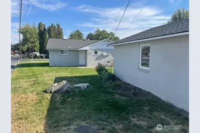 31 39 F Street NW, Ephrata, WA 98823 - Photo 28