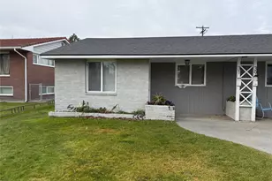 31 39 F Street NW, Ephrata, WA 98823 - Photo 2