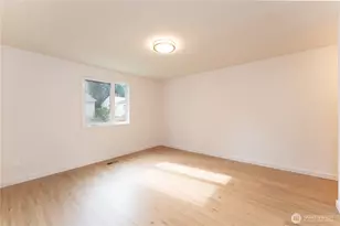 12716 NE 120th St, Kirkland, WA 98034 - Photo 8
