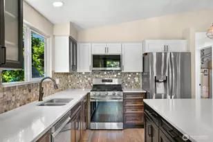 2505 Cherry St, Bellingham, WA 98225 - Photo 14