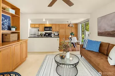 14301 SE 42nd Lane, Bellevue, WA 98006 - Photo 16