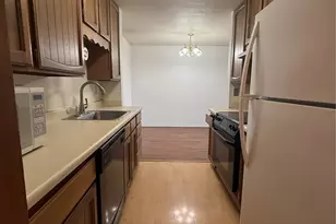 12035 32nd Ave W, Seattle, WA 98125 - Photo 2