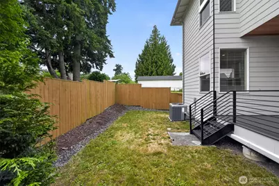 11838 79th Avenue S, Seattle, WA 98178 - Photo 32
