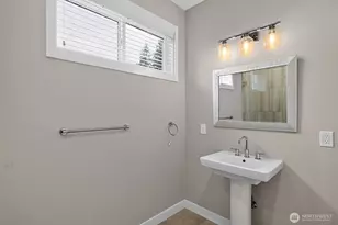 11838 79th Ave S, Seattle, WA 98178 - Photo 12