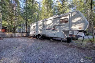 161 Christmas Tree Cir, Deming, WA 98244 - Photo 6