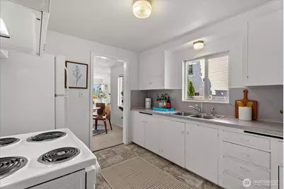 2131 S Bennett Street, Seattle, WA 98108 - Photo 10