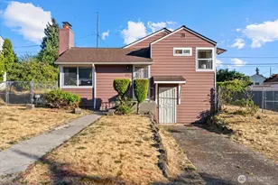 2131 S Bennett St, Seattle, WA 98108 - Photo 2