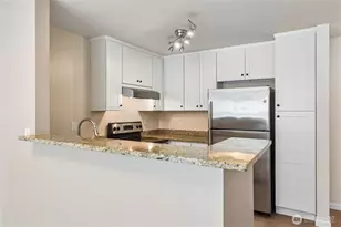 621 5th Ave N, Seattle, WA 98109 - Photo 4