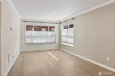 621 5th Avenue N #103, Seattle, WA 98109 - Photo 2