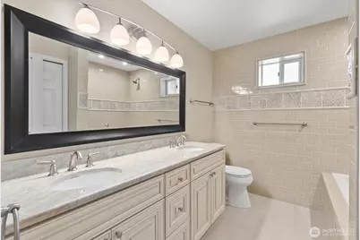 1564 Alki Avenue SW #106, Seattle, WA 98116 - Photo 30