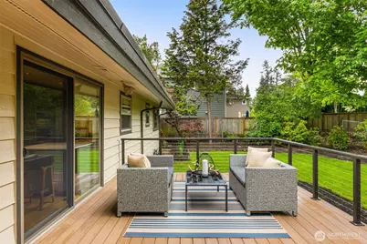 8805 SE 39th Street, Mercer Island, WA 98040 - Photo 6