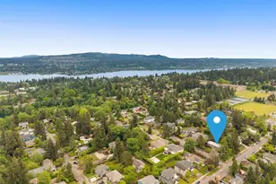 8805 SE 39th St, Mercer Island, WA 98040 - Photo 28