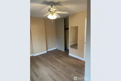 2305 S Pinebrook Lane, Des Moines, WA 98198 - Photo 20