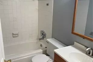 2305 S Pinebrook Ln, Des Moines, WA 98198 - Photo 22