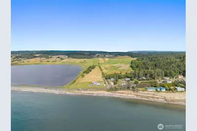 501 SW Fairway Drive, Oak Harbor, WA 98277 - Photo 20