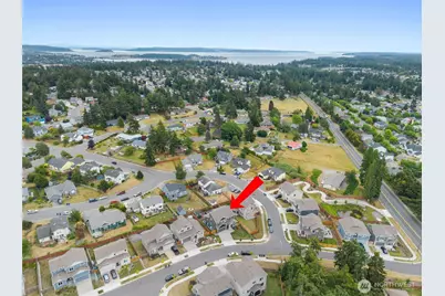 501 SW Fairway Drive, Oak Harbor, WA 98277 - Photo 18