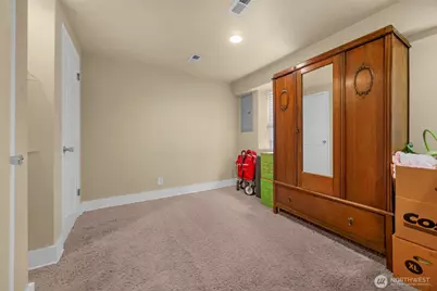 5615 S 2nd Avenue, Everett, WA 98203 - Photo 30