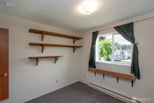 915 W 11th St, Port Angeles, WA 98363 - Photo 10