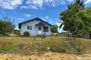 915 W 11th St, Port Angeles, WA 98363 - Photo 40
