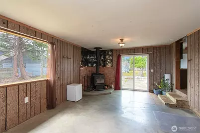 915 W 11th St, Port Angeles, WA 98363 - Photo 20