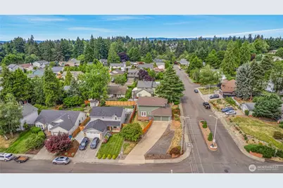 703 NW 114th St, Vancouver, WA 98685 - Photo 38