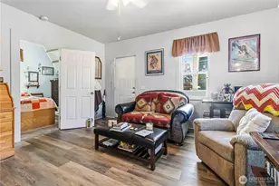 336 SW 3rd Ave, Castle Rock, WA 98611 - Photo 10