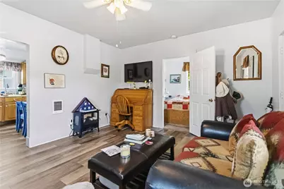 336 SW 3rd Avenue, Castle Rock, WA 98611 - Photo 12