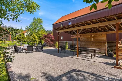 4670 Flying Goat Avenue NE, Bainbridge Island, WA 98110 - Photo 36