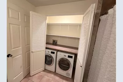 24311 SE 41st Place #10, Sammamish, WA 98029 - Photo 30