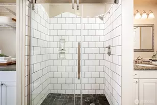 11034 Phinney Ave N, Seattle, WA 98133 - Photo 20