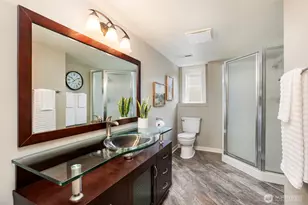 11034 Phinney Ave N, Seattle, WA 98133 - Photo 28