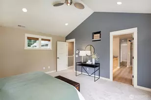 11034 Phinney Ave N, Seattle, WA 98133 - Photo 14