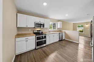 10208 McKinley Ave E, Tacoma, WA 98445 - Photo 8