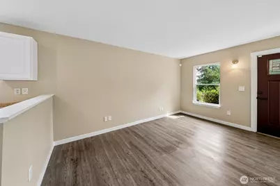 10208 McKinley Avenue E, Tacoma, WA 98445 - Photo 6