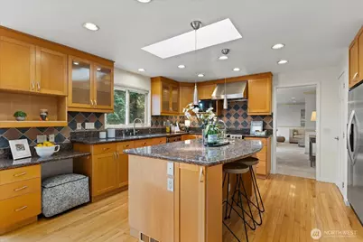 1704 154th Avenue SE, Bellevue, WA 98007 - Photo 14