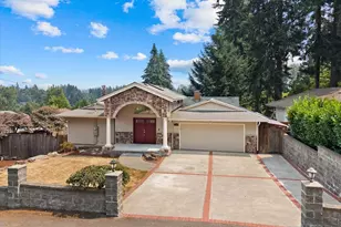 1704 154th Ave SE, Bellevue, WA 98007 - Photo 2