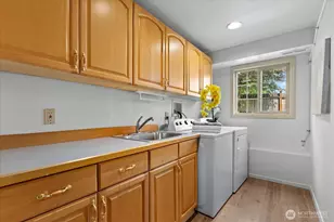 1704 154th Ave SE, Bellevue, WA 98007 - Photo 24