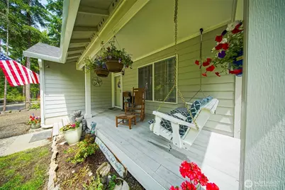 161 E Tenby Way, Shelton, WA 98584 - Photo 2