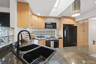 9231 26th Ave SW, Seattle, WA 98106 - Photo 8