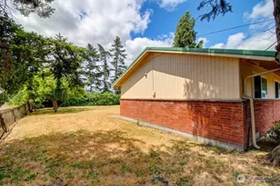 21 SW 8th Ave, Oak Harbor, WA 98277 - Photo 16