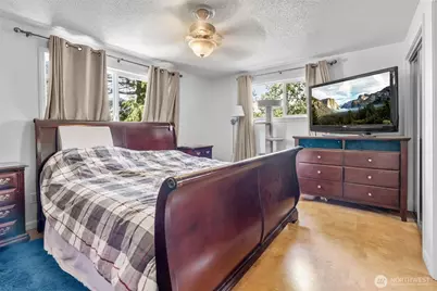 10905 138th Avenue SE, Rainier, WA 98576 - Photo 8