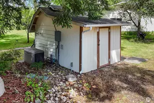 10905 138th Ave SE, Rainier, WA 98576 - Photo 22