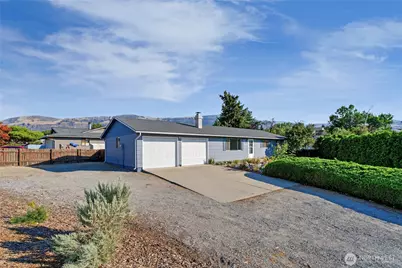 3032 Vera Cruz, Malaga, WA 98828 - Photo 1
