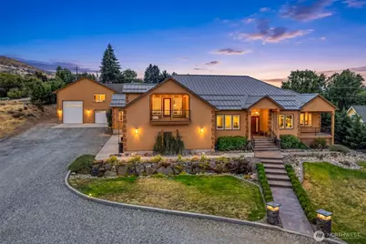 262 42nd Court NW, East Wenatchee, WA 98802 - Photo 1