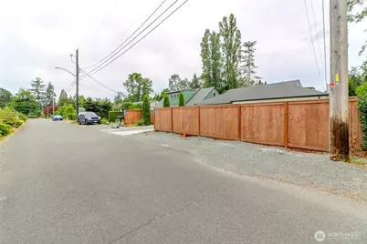 9610 Oak Lane SW, Lakewood, WA 98499 - Photo 6